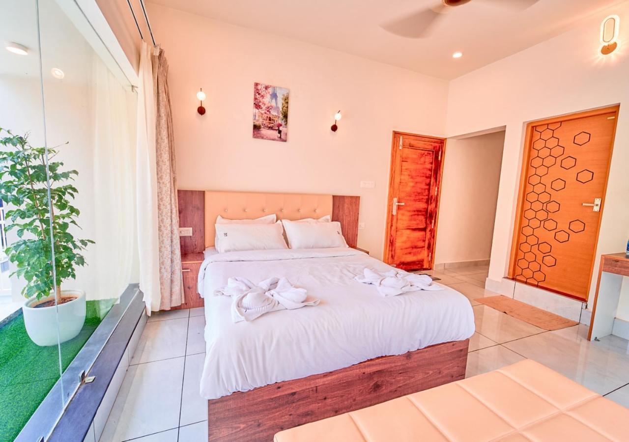 Glen Castle Vagamon Pool Resort By Voye Homes エクステリア 写真