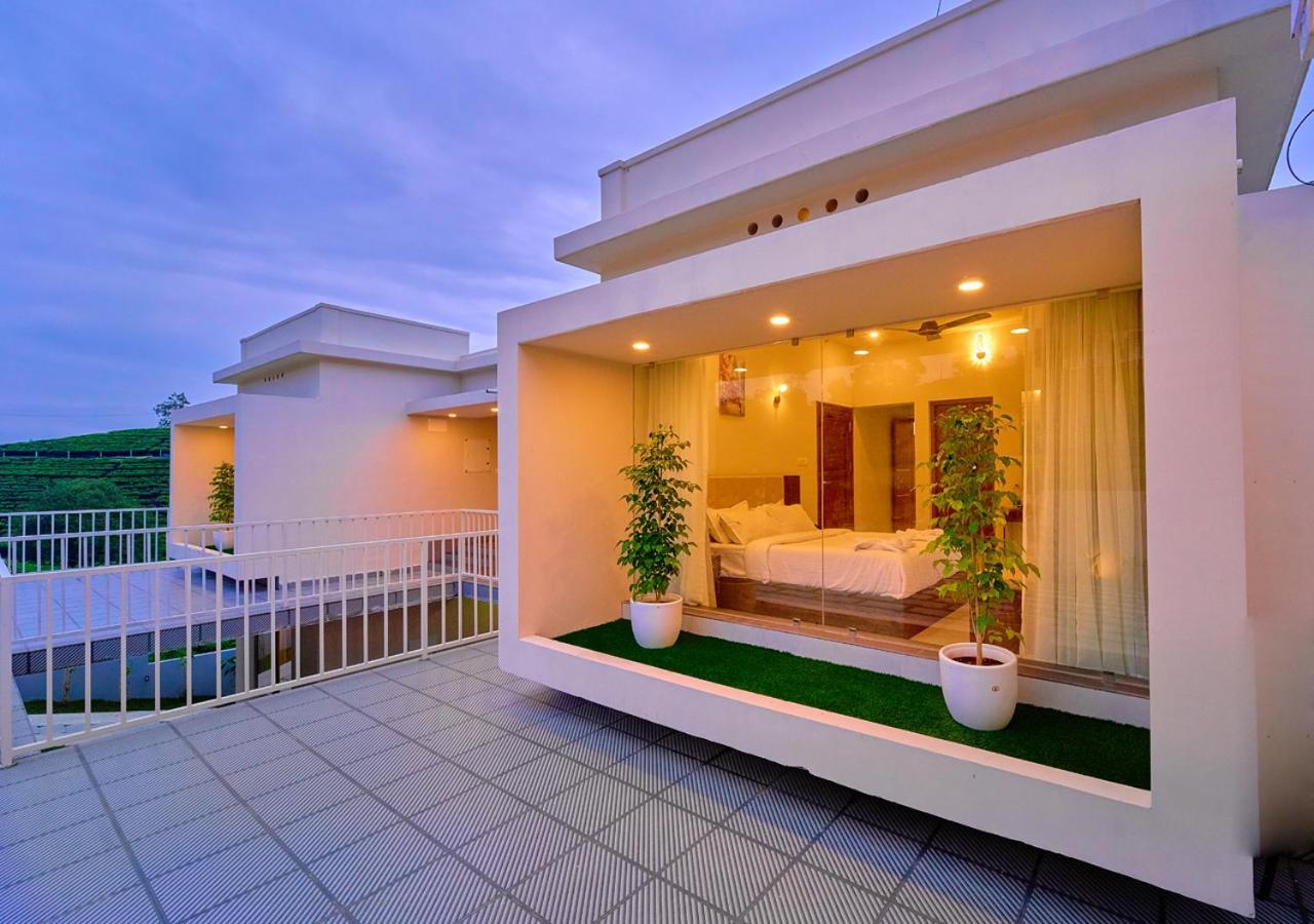 Glen Castle Vagamon Pool Resort By Voye Homes エクステリア 写真