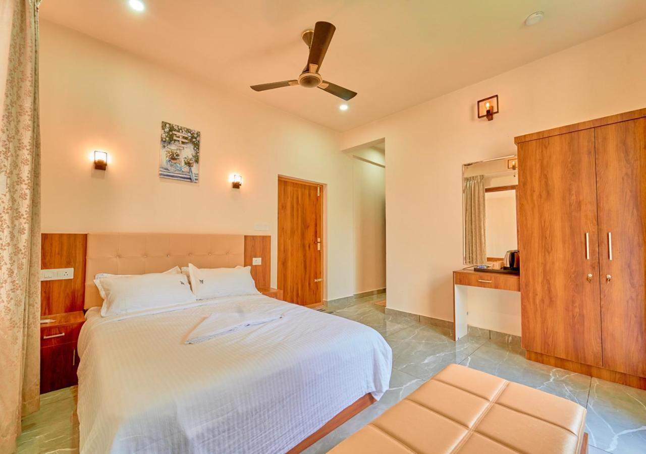 Glen Castle Vagamon Pool Resort By Voye Homes エクステリア 写真