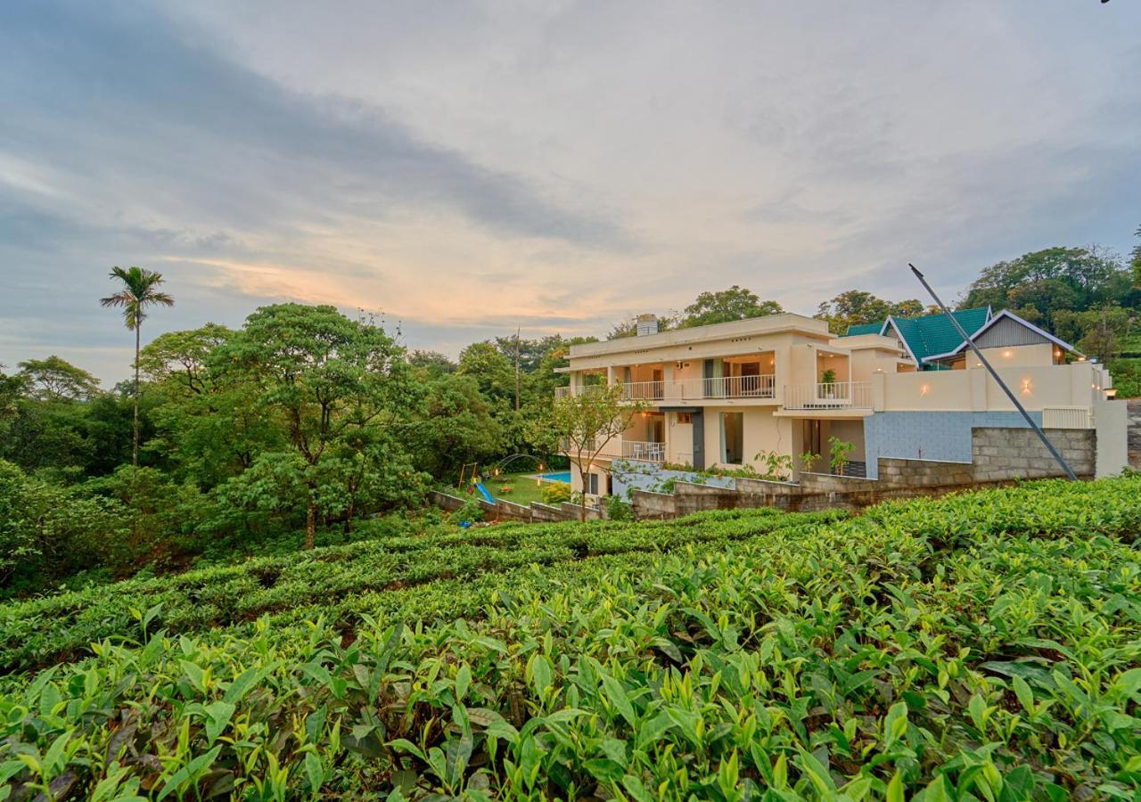 Glen Castle Vagamon Pool Resort By Voye Homes エクステリア 写真